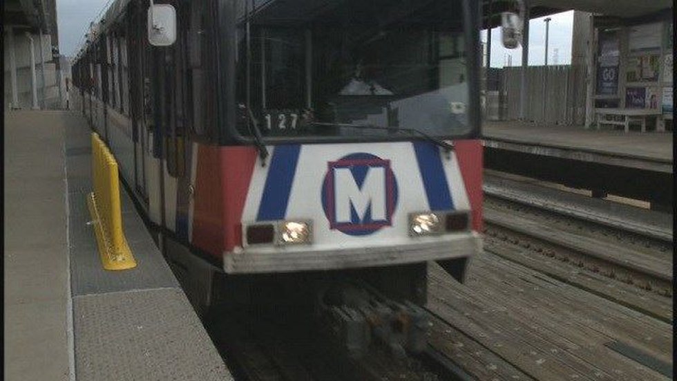 ブルースファンはMetroLinkでゲーム6に乗れる